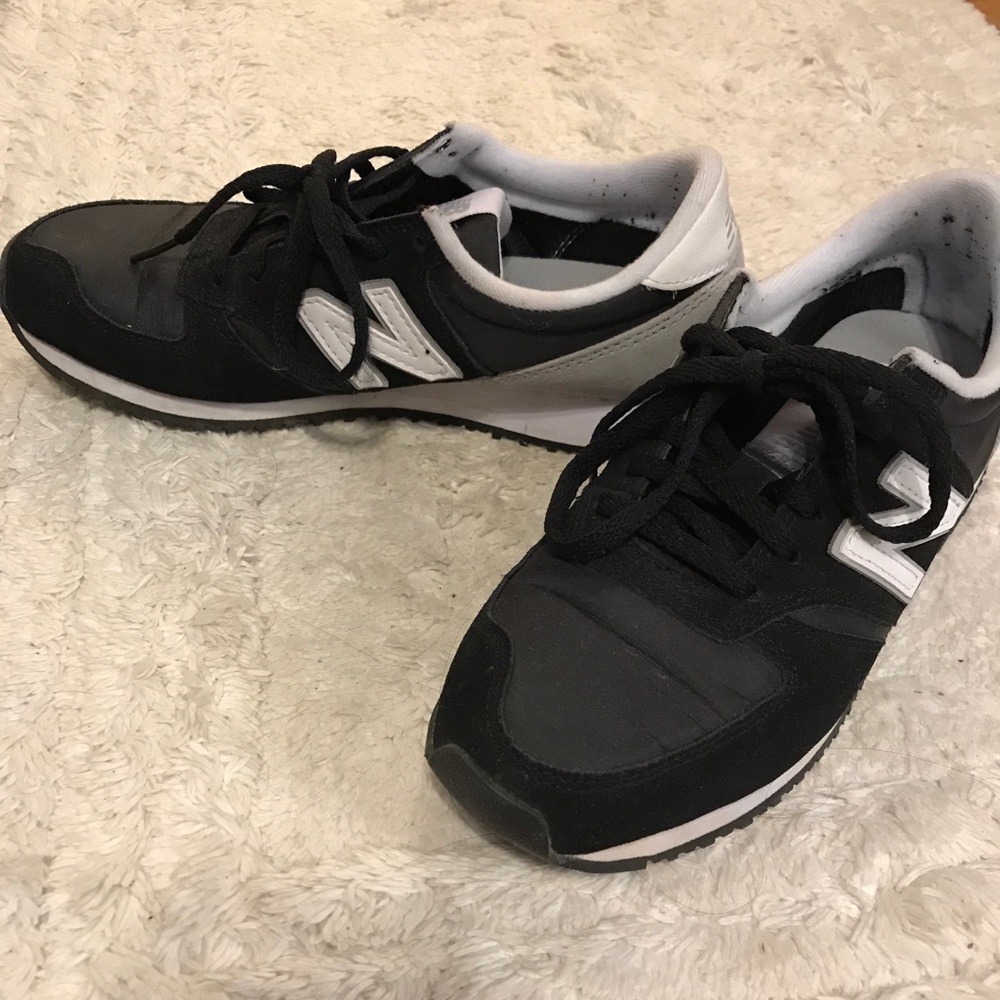 New Balance Sneakers (420)